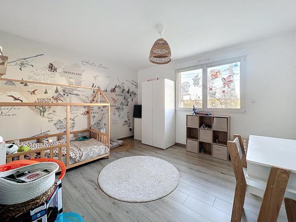 Coup de cœur assuré pour cette maison récente en fond d’impasse !!!