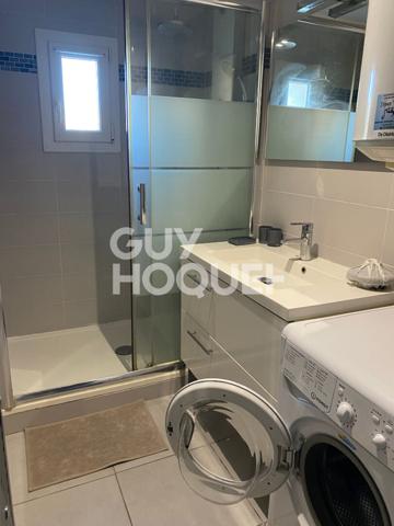 Appartement meublé T2 RDC d'une maison avec terrasse et parking