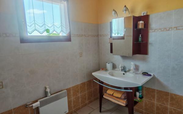 Maison à vendre    4 pièces •  Brizambourg