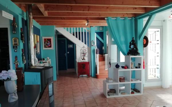 Maison à vendre    4 pièces •  Brizambourg