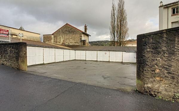 Stationnement à louer