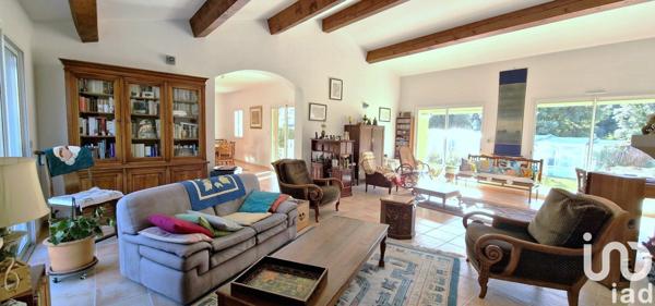 Maison à vendre 6 pièces 203 m² Le Beausset