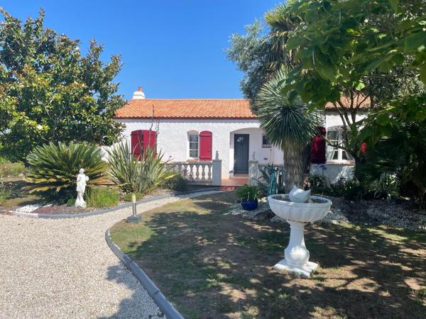 Maison Le Fenouiller 180m² et 3000m² de terrain