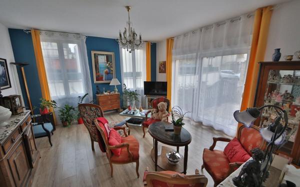 Maison à vendre    4 pièces •  Étampes-sur-Marne