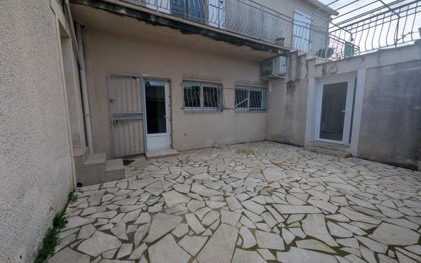 Appartement à louer    4 pièces •  Meynes