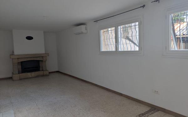 Appartement à louer    4 pièces •  Meynes