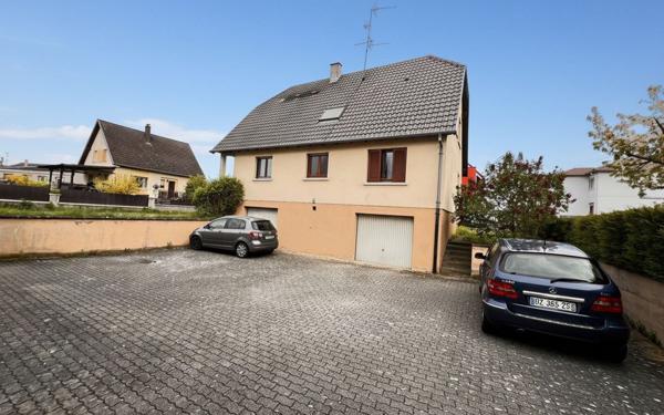 Appartement à louer    3 pièces • 49 m2 Souffelweyersheim