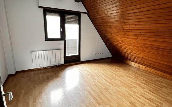 Appartement à louer    3 pièces • 49 m2 Souffelweyersheim