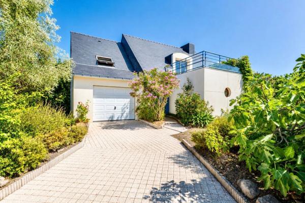 Maison à vendre 8 pièces  (56)