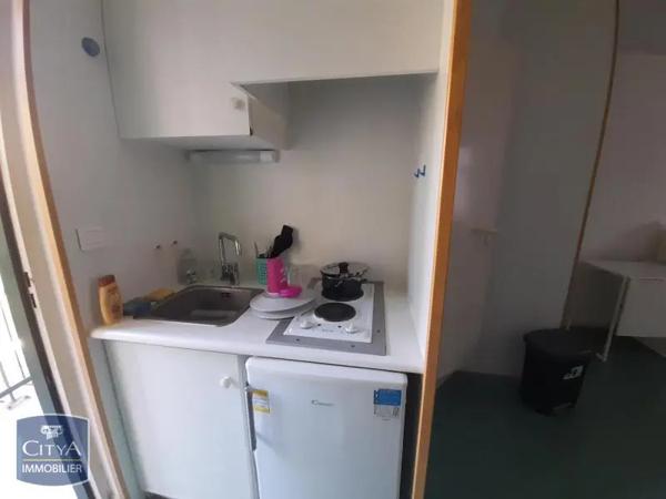 Appartement à louer 1 pièce 17.92m² Nîmes (30900)