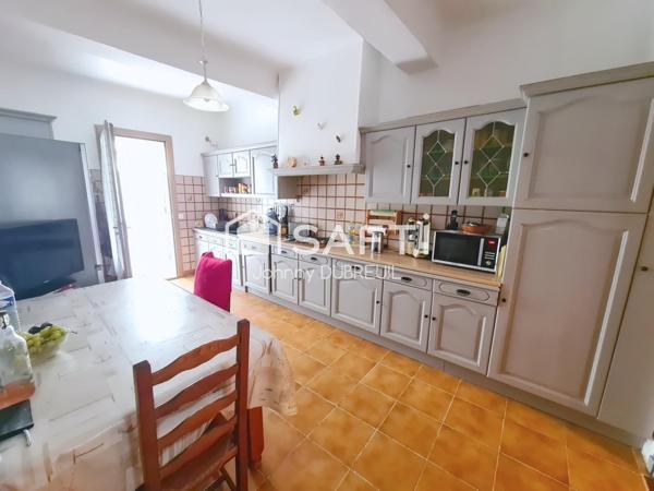 Au Luc-en-Provence – Maison de ville traversante T5 avec grand garage de 80m2