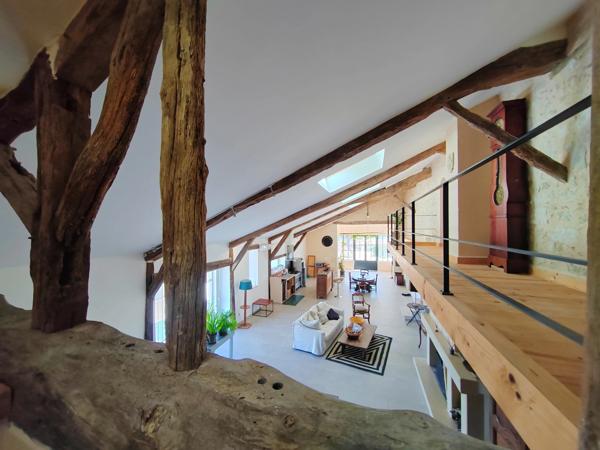 Propriété de caractère avec vue panoramique – Proche Auch