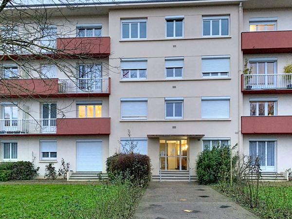 Appartement Angers 2 pièce(s), stationnement