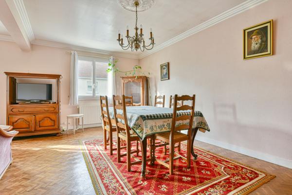 Maison 5 pièces - 133 m² Exclusivité efficity