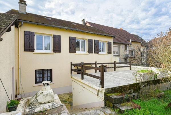 Maison 5 pièces - 133 m² Exclusivité efficity