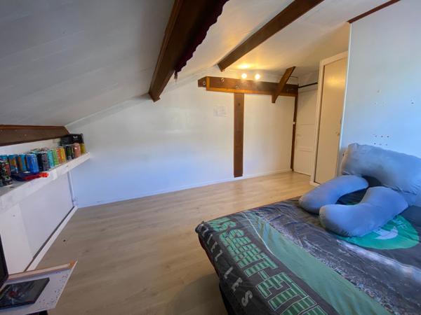 Bollène (84500) Grand et bel ensemble immobilier avec garage et terrain de 901 m2