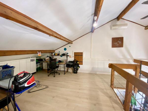 Bollène (84500) Grand et bel ensemble immobilier avec garage et terrain de 901 m2