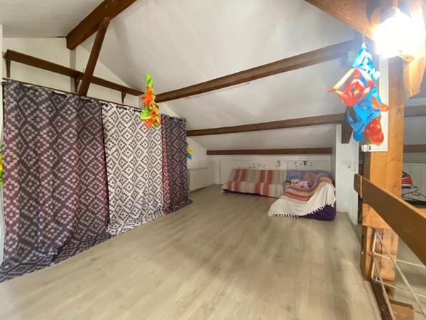 Bollène (84500) Grand et bel ensemble immobilier avec garage et terrain de 901 m2