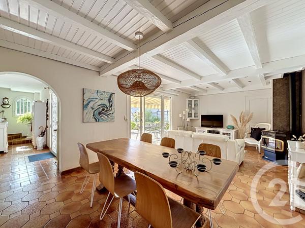 Maison à vendre  4 pièces - 136,13 m 2   GUJAN MESTRAS  - 33