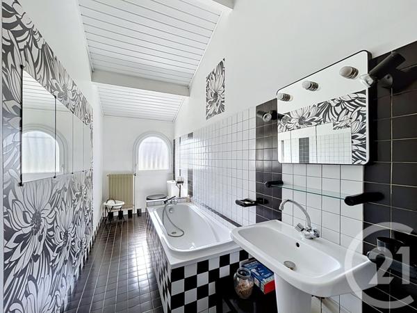 Maison à vendre  4 pièces - 136,13 m 2   GUJAN MESTRAS  - 33