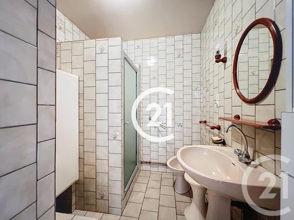 Maison à vendre  3 pièces - 122 m2 CHATEAUBERNARD - 16