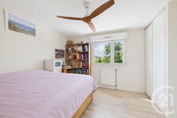 Maison à vendre  4 pièces - 86 m 2   EYSINES  - 33