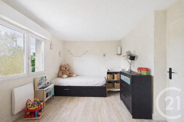 Maison à vendre  4 pièces - 86 m 2   EYSINES  - 33