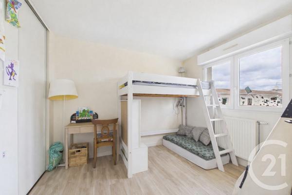 Maison à vendre  4 pièces - 86 m 2   EYSINES  - 33