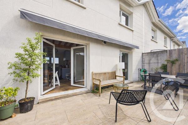 Maison à vendre  4 pièces - 86 m 2   EYSINES  - 33