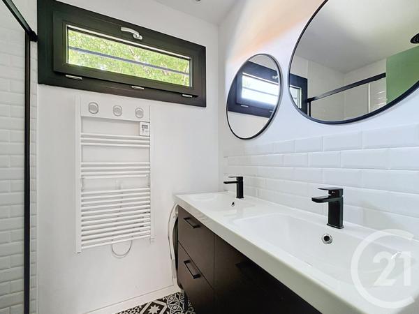 Maison à vendre  4 pièces - 101,20 m 2   GUJAN MESTRAS  - 33