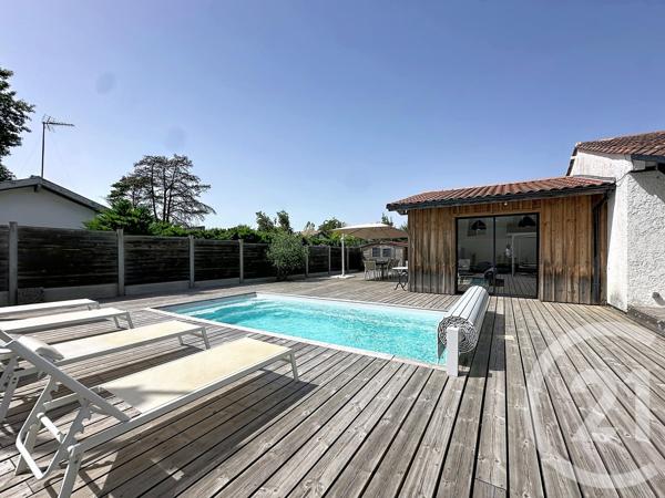 Maison à vendre  4 pièces - 101,20 m 2   GUJAN MESTRAS  - 33