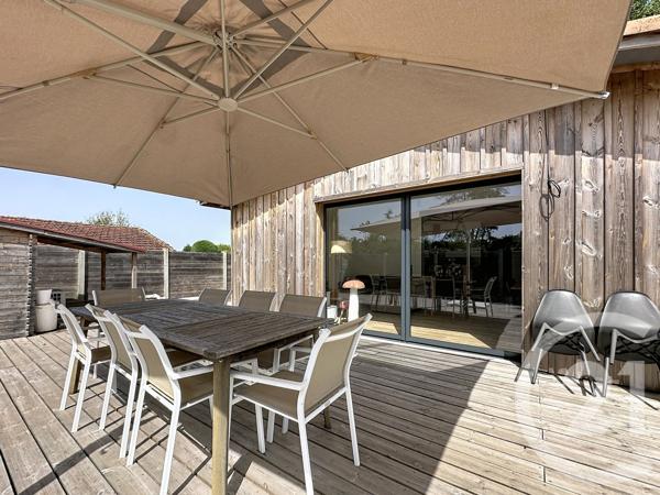 Maison à vendre  4 pièces - 101,20 m 2   GUJAN MESTRAS  - 33