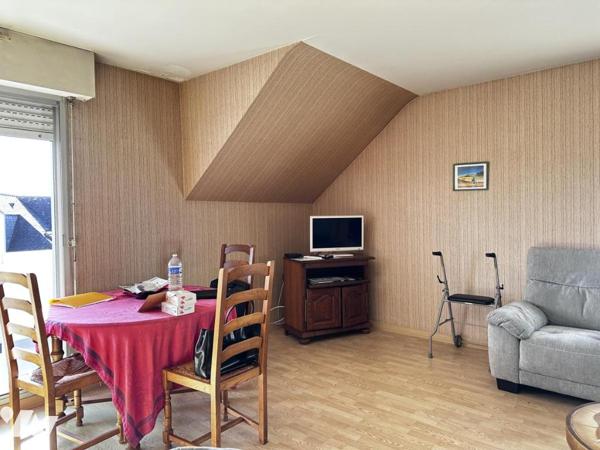 A VENDRE VANNES  - APPARTEMENT AVEC TRAVAUX - VUE DEGAGEE