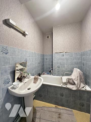 A VENDRE VANNES  - APPARTEMENT AVEC TRAVAUX - VUE DEGAGEE