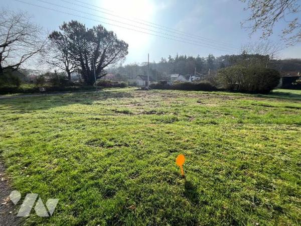 GUIPRY-MESSAC / TERRAIN À BÂTIR / 526 M²

Situé à 5 KM de Messac, un terrain constructible de...