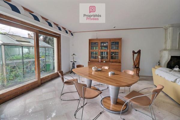 Maison familiale 5 chambres - 209 m² - Sous-sol 160 m² - Piscine - Jardin - Chauffage par Géothermie