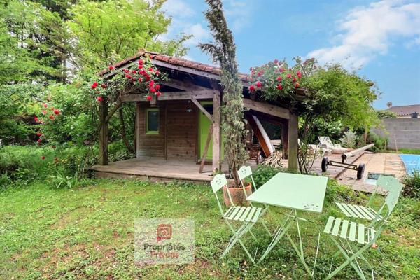 Maison familiale 5 chambres - 209 m² - Sous-sol 160 m² - Piscine - Jardin - Chauffage par Géothermie