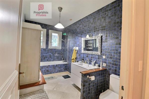 Maison familiale 5 chambres - 209 m² - Sous-sol 160 m² - Piscine - Jardin - Chauffage par Géothermie