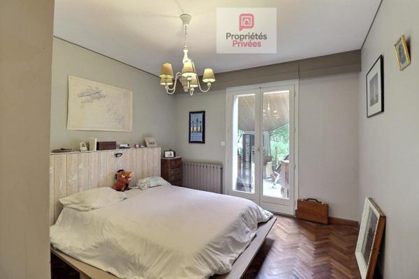 Maison familiale 5 chambres - 209 m² - Sous-sol 160 m² - Piscine - Jardin - Chauffage par Géothermie