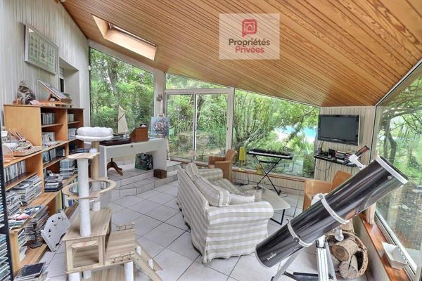 Maison familiale 5 chambres - 209 m² - Sous-sol 160 m² - Piscine - Jardin - Chauffage par Géothermie