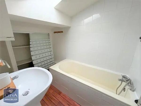 Maison à louer 4 pièces 73.23m² Chamalières (63400)