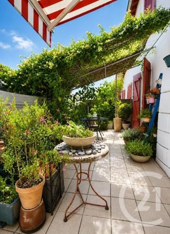 Appartement T3 à vendre  3 pièces - 63,90 m 2   TARNOS  - 40