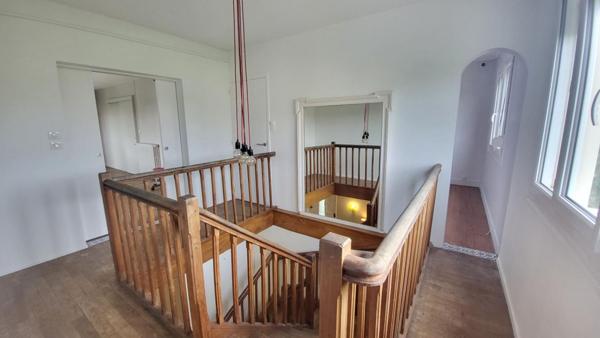 Maison Cugnaux 7 pièce(s) 214 m2  DPE D