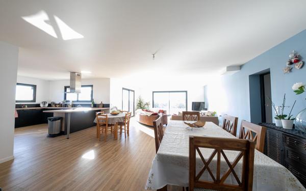 Maison à vendre    4 pièces •  Espira-de-l'Agly