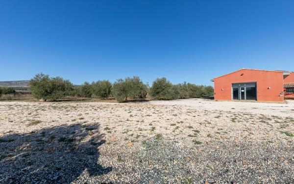 Maison à vendre    4 pièces •  Espira-de-l'Agly