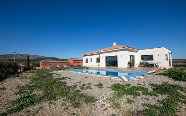 Maison à vendre    4 pièces •  Espira-de-l'Agly