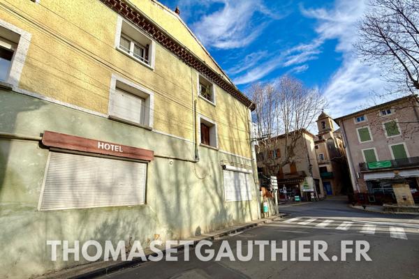 Mormoiron (84570) IMMEUBLE DE RAPPORT AU CŒUR DU VILLAGE DE MORMOIRON