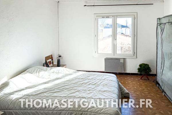 Mormoiron (84570) IMMEUBLE DE RAPPORT AU CŒUR DU VILLAGE DE MORMOIRON