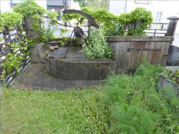 Maison à vendre |  Saint-Aigulin |  10 pièces | 220 m²