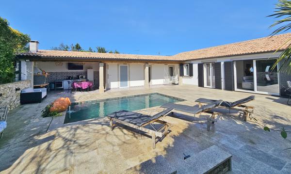 AJACCIO Mezzavia Superbe villa F4 + F2 avec piscine Ajaccio (20090)